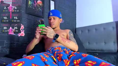 Snapshot of romancartier_ chatting on 12-14-25, 07:03 Roman Cartier online show from 12-14-25, 07:03