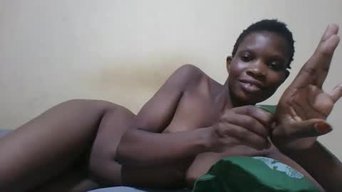 Snapshot of romantic2u4 chatting on 06-06-26, 08:02 Emma online show from 06-06-26, 08:02