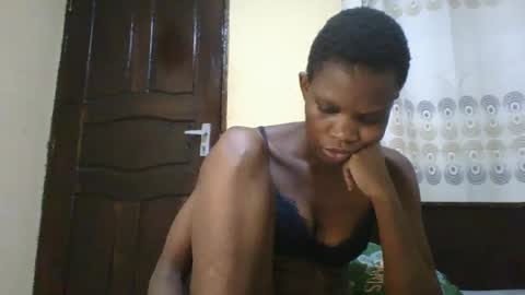 Snapshot of romantic2u4 chatting on 06-28-26, 09:32 Emma online show from 06-28-26, 09:32