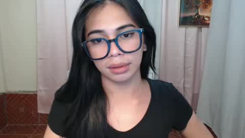 Snapshot of romantic_kath chatting on 12-03-24, 03:41 KATH online show from 12-03-24, 03:41