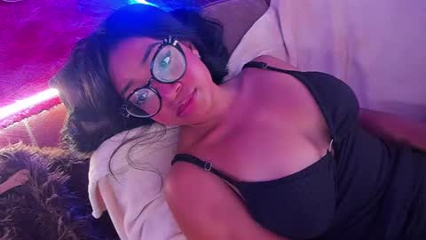 Is A Belle online show from 02-09-25, 03:23