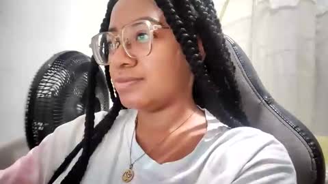 Is A Belle online show from 11-26-25, 11:11