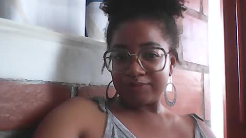 Snapshot of romantic_stargirl chatting on 06-29-26, 03:01 Is A Belle online show from 06-29-26, 03:01