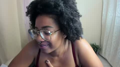Snapshot of romantic_stargirl chatting on 07-02-26, 03:23 Is A Belle online show from 07-02-26, 03:23