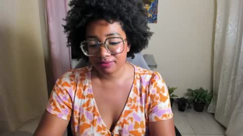Snapshot of romantic_stargirl chatting on 07-08-26, 02:16 Is A Belle online show from 07-08-26, 02:16