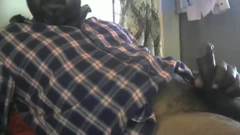 Snapshot of romeo7inch chatting on 11-10-25, 07:29 Punith online show from 11-10-25, 07:29