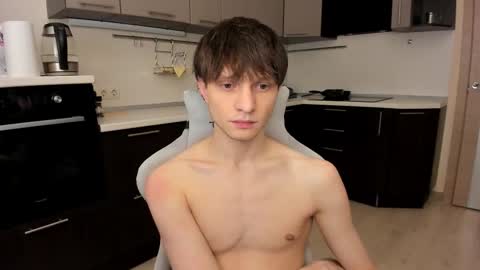 Romeo online show from 11-22-25, 04:00