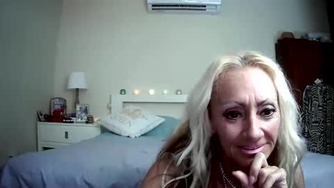 Snapshot of romeodiamond chatting on 06-05-26, 07:30 romeodiamond online show from 06-05-26, 07:30