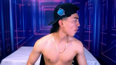 Romeo online show from 10-27-25, 07:07