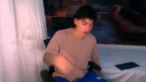 Snapshot of romeomillerr chatting on 12-22-25, 07:33 Romeo online show from 12-22-25, 07:33
