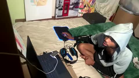 romeotyn online show from 02-11-25, 07:33