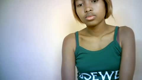 Snapshot of rominah_20 chatting on 07-22-26, 08:17 rominah_20 online show from 07-22-26, 08:17