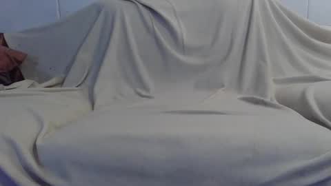 Snapshot of roney58 chatting on 01-17-26, 11:48 roney58 online show from 01-17-26, 11:48