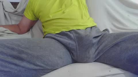 Snapshot of roney58 chatting on 02-26-26, 12:15 roney58 online show from 02-26-26, 12:15