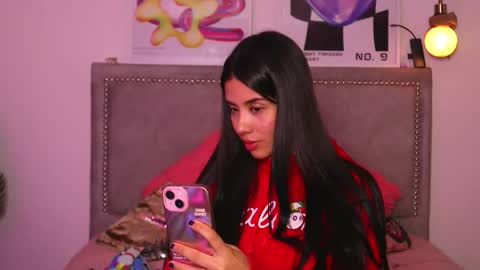 Snapshot of ronieeplay chatting on 11-21-25, 02:10 Roni online show from 11-21-25, 02:10