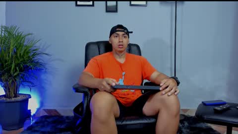 RonnieCanford online show from 02-08-26, 04:21