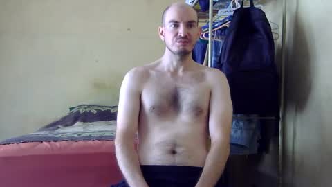 Snapshot of ronniemaster chatting on 09-14-25, 07:02 ronniemaster online show from 09-14-25, 07:02