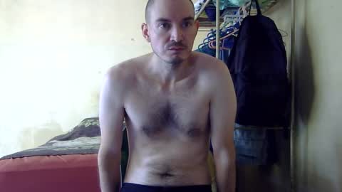 Snapshot of ronniemaster chatting on 09-24-25, 04:32 ronniemaster online show from 09-24-25, 04:32