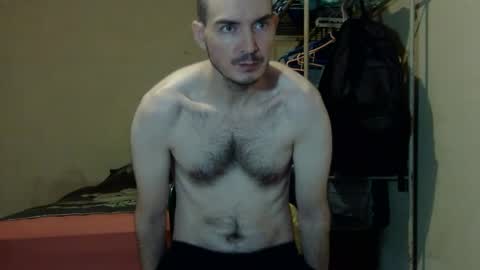 Snapshot of ronniemaster chatting on 09-27-25, 10:42 ronniemaster online show from 09-27-25, 10:42