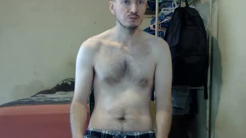 Snapshot of ronniemaster chatting on 10-05-25, 10:18 ronniemaster online show from 10-05-25, 10:18