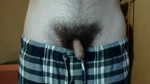 Snapshot of ronniemaster chatting on 10-27-25, 12:04 ronniemaster online show from 10-27-25, 12:04