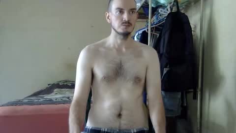 Snapshot of ronniemaster chatting on 11-26-25, 08:32 ronniemaster online show from 11-26-25, 08:32