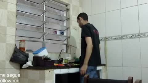 Snapshot of ronnispoto chatting on 01-02-25, 05:29 ronny online show from 01-02-25, 05:29