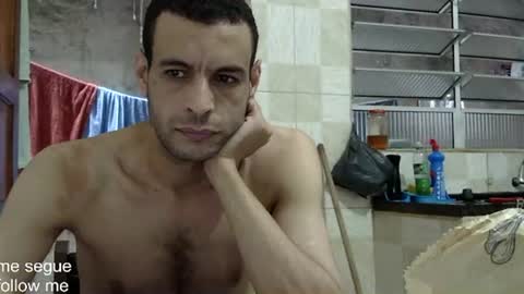 Snapshot of ronnispoto chatting on 01-02-25, 08:35 ronny online show from 01-02-25, 08:35