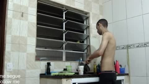 Snapshot of ronnispoto chatting on 01-19-25, 10:49 ronny online show from 01-19-25, 10:49