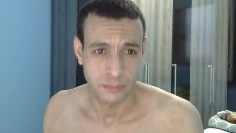 Snapshot of ronnispoto chatting on 12-22-25, 09:56 ronny online show from 12-22-25, 09:56