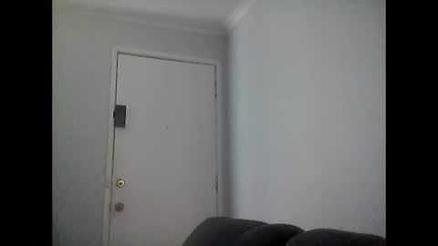 Snapshot of rooboy55 chatting on 01-23-25, 02:55 rooboy55 online show from 01-23-25, 02:55