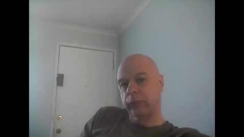 Snapshot of rooboy55 chatting on 04-19-26, 03:28 rooboy55 online show from 04-19-26, 03:28