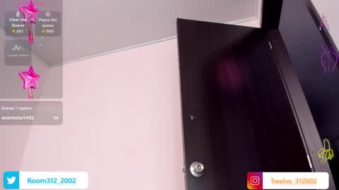 Twelve 3 Inst Twelve 312002 Twitter Room312 2002 online show from 04-02-26, 03:20