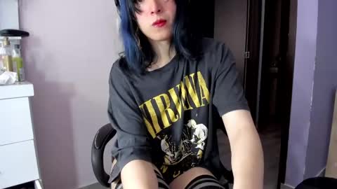 Snapshot of room312_ chatting on 04-25-26, 01:41 Twelve 3 Inst Twelve 312002 Twitter Room312 2002 online show from 04-25-26, 01:41