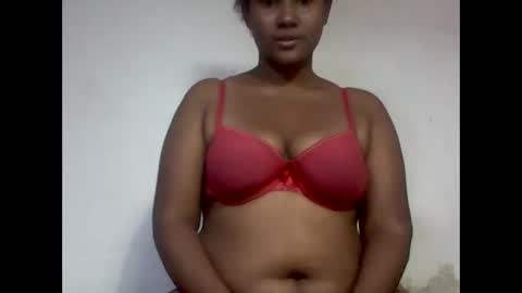 Snapshot of roosesexy chatting on 05-31-26, 08:10 roosesexy online show from 05-31-26, 08:10