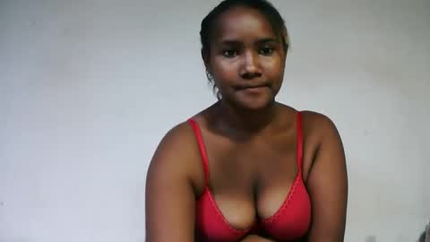 Snapshot of roosesexy chatting on 06-01-26, 08:05 roosesexy online show from 06-01-26, 08:05