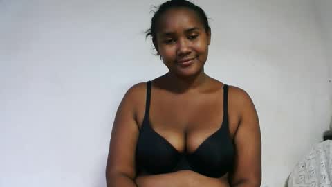 Snapshot of roosesexy chatting on 06-02-26, 08:27 roosesexy online show from 06-02-26, 08:27