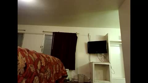 Snapshot of rooster14962831080 chatting on 12-16-25, 06:29 rooster14962831080 online show from 12-16-25, 06:29