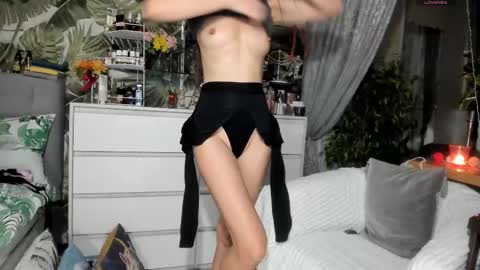 Aurora online show from 02-22-25, 10:42