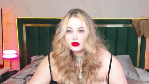 Chloe online show from 02-07-26, 06:11