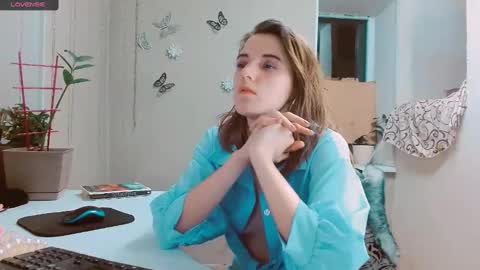 rosa843850 online show from 01-26-25, 08:02