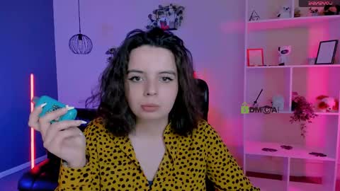 rosa_melt online show from 05-06-26, 08:52