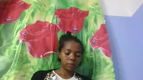 Snapshot of rosah225127 chatting on 04-12-26, 05:51 rosah225127 online show from 04-12-26, 05:51
