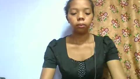 Snapshot of rosah225127 chatting on 04-19-26, 03:28 rosah225127 online show from 04-19-26, 03:28