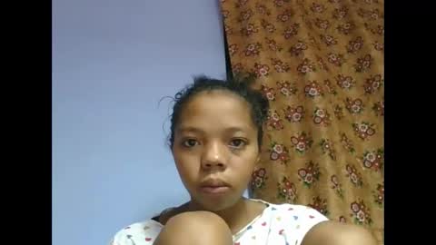 Snapshot of rosah225127 chatting on 05-18-26, 03:46 rosah225127 online show from 05-18-26, 03:46