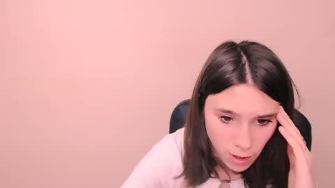 Rose online show from 10-31-25, 07:53