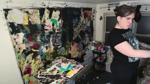 Rosalie Caine online show from 12-16-24, 02:47