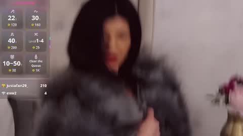 Rosalie online show from 12-18-25, 06:47