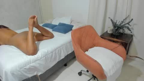 Snapshot of rosaliiaa1 chatting on 02-17-25, 09:52 Rosalia online show from 02-17-25, 09:52