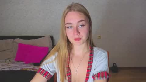 rosalina online show from 10-08-25, 03:20